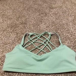Lululemon free to be wild bra